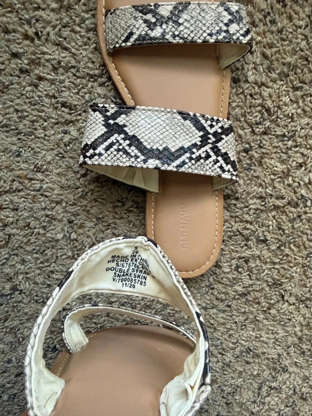 Old Navy Faux-Leather Double-Strap Slide Sandals Size 9 in Faux Snakeskin